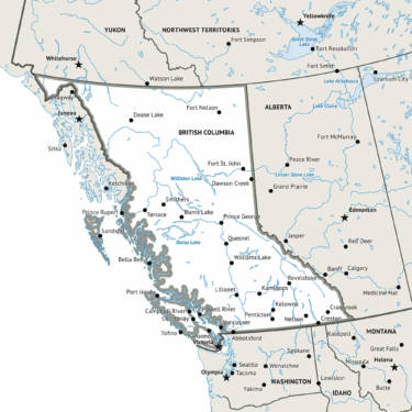 Von Europa aus gibt es täglich Direktflüge nach Vancouver, dem Drehkreuz für eine Vielzahl von Linienflügen in die kleineren Städte Britisch Kolumbiens (BC). Im Sommer und Herbst kann Whitehorse von Frankfurt oder Zürich aus direkt angeflogen werden. Ideal, wenn im Norden BC‘s gejagt werden soll.